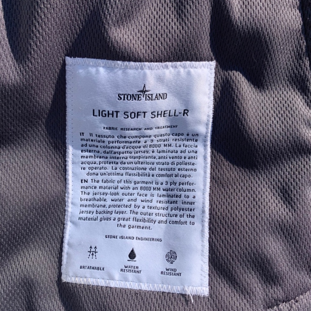 Stone Island Light Softshel-R Windbreaker Jacket - Picture 8 of 9
